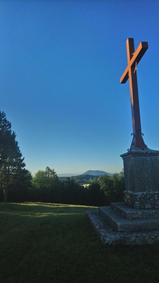 Auberge A La Vieille Cure Arandas Zewnętrze zdjęcie
